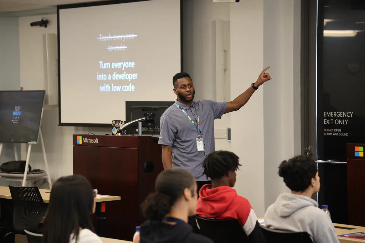 Teaching at Discovery Day, Rocky River High School, October 2023